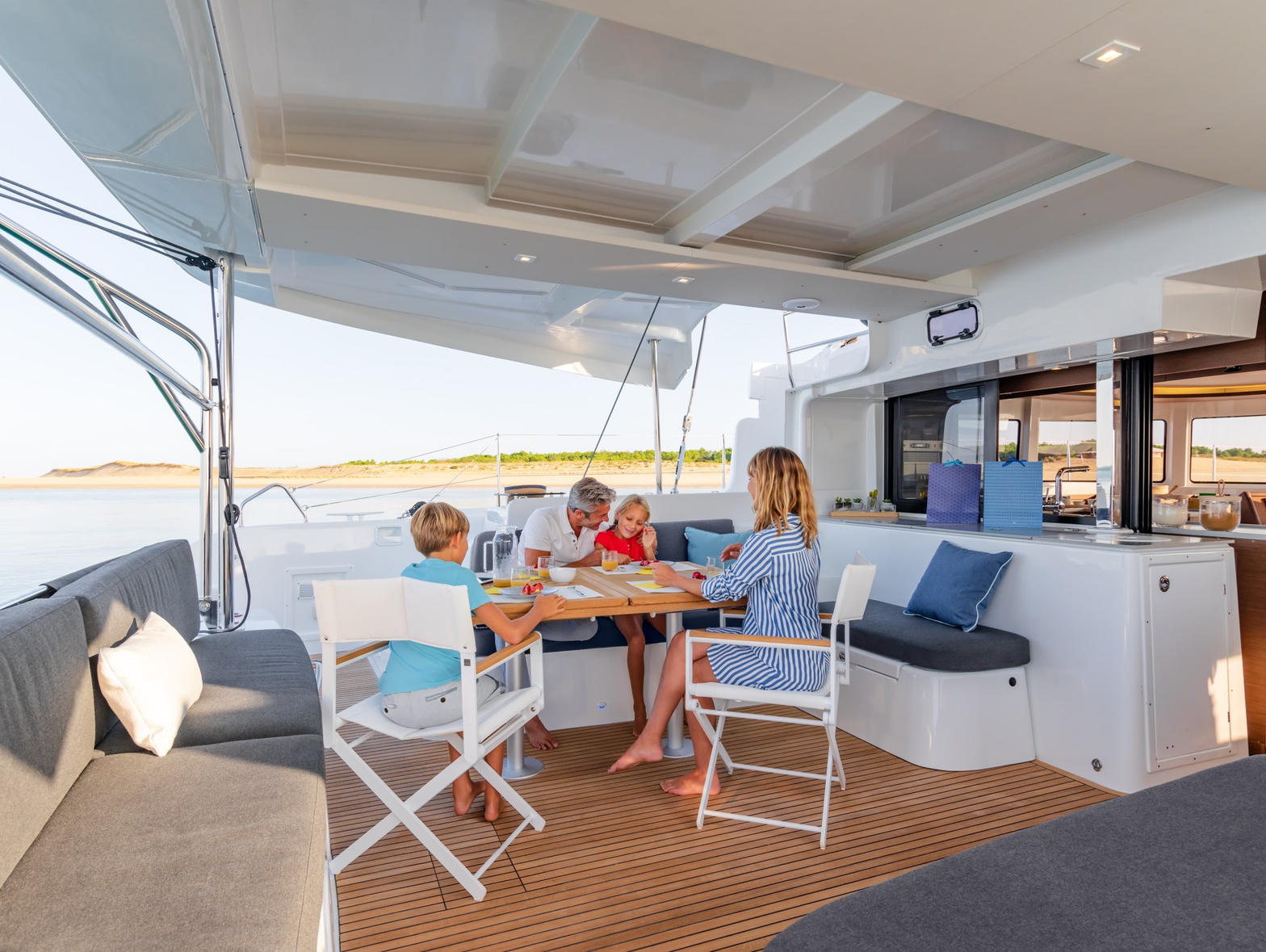 A table on deck on the Lagoon 46